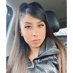 Meet your Posher, Eleini